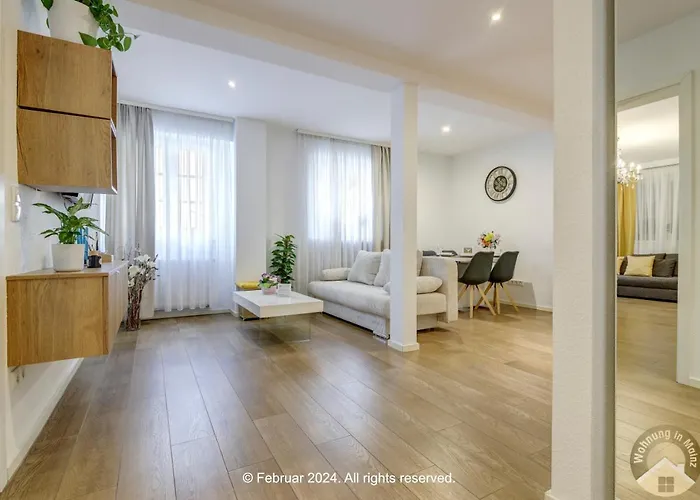 Schoene In Beliebte Stadtteil Von マインツ